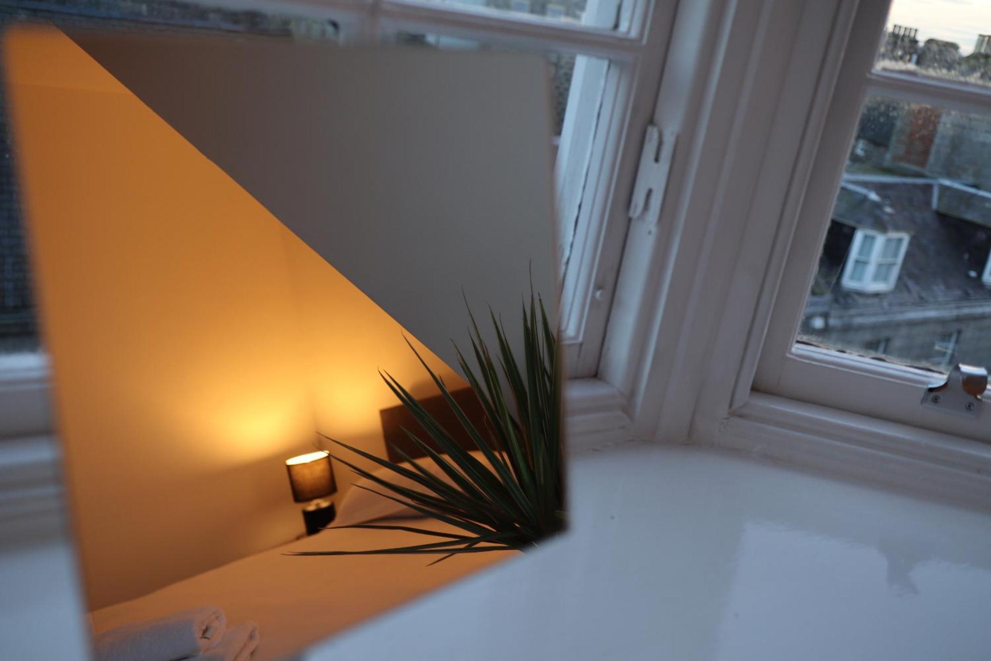Historic, City Centre Apartment Абърдийн Стая снимка